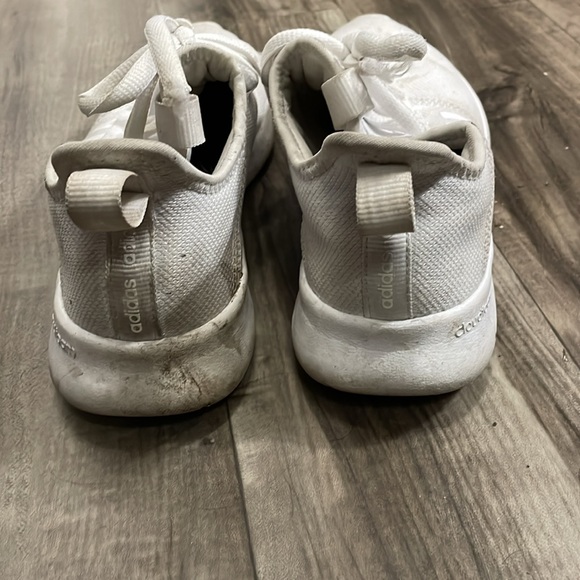 Ultralight Adidas Cloudfoam Runners - Picture 3 of 4